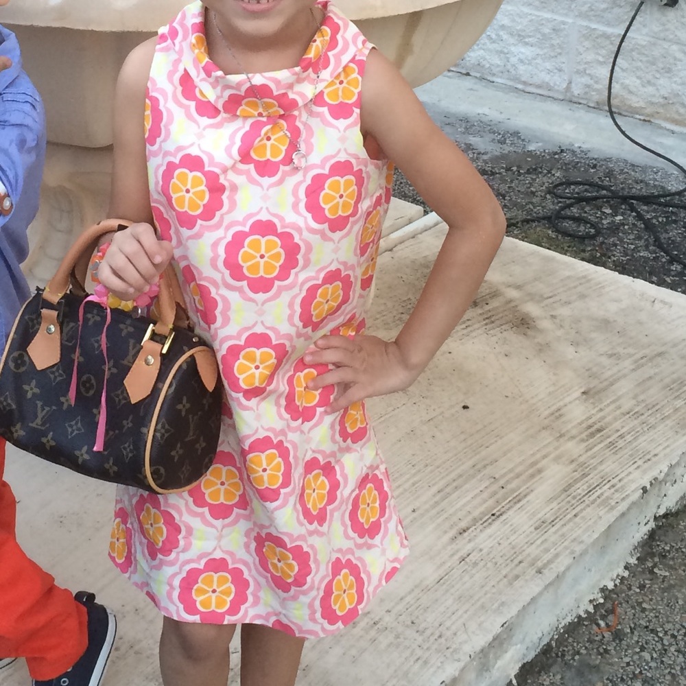 Girls dress